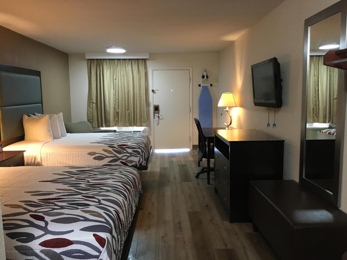 Red Roof Inn סטאונטון מראה חיצוני תמונה