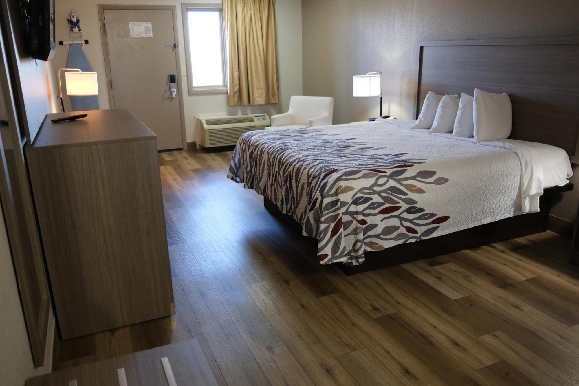 Red Roof Inn סטאונטון מראה חיצוני תמונה