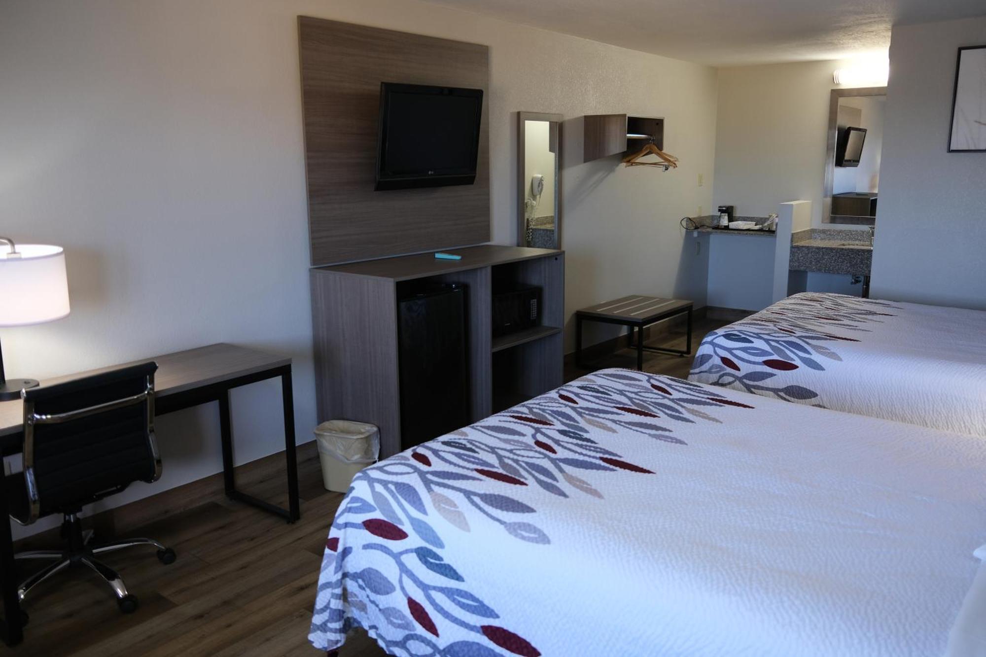 Red Roof Inn סטאונטון מראה חיצוני תמונה