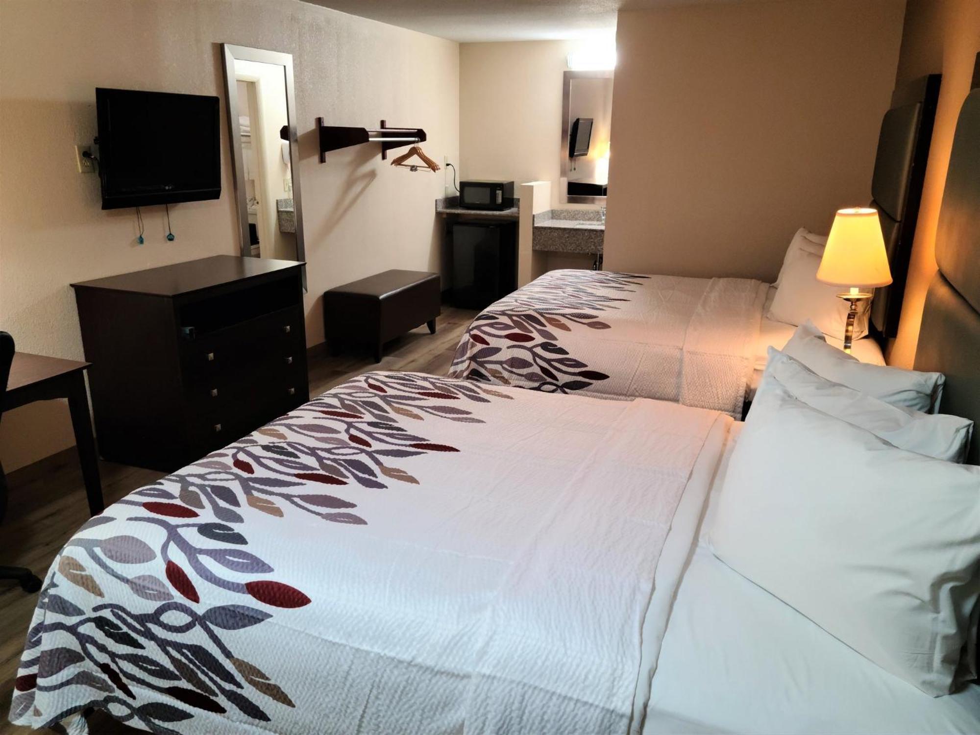 Red Roof Inn סטאונטון מראה חיצוני תמונה